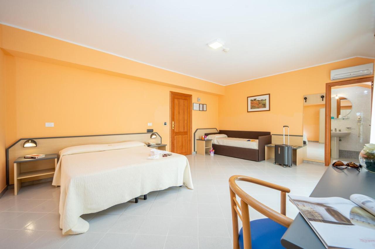 Hotel La Principessa Amantea Bagian luar foto